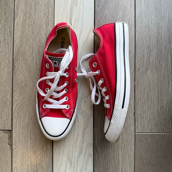 Converse Red and White Chuck Taylor Sneakers Classic Low-Top - Picture 1 of 6